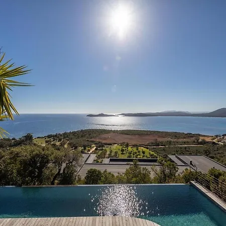 A Luna Ruscana Villa